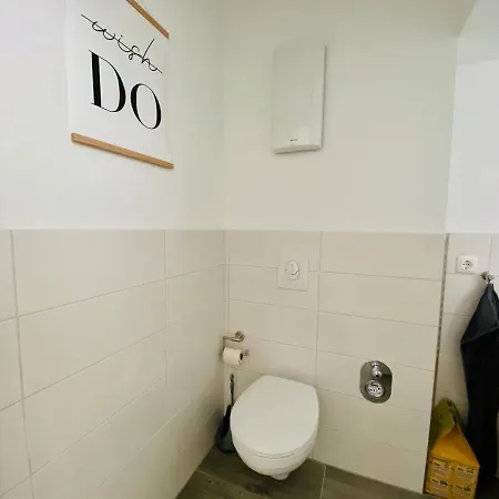 Qonroom - As Individual As Apartment *