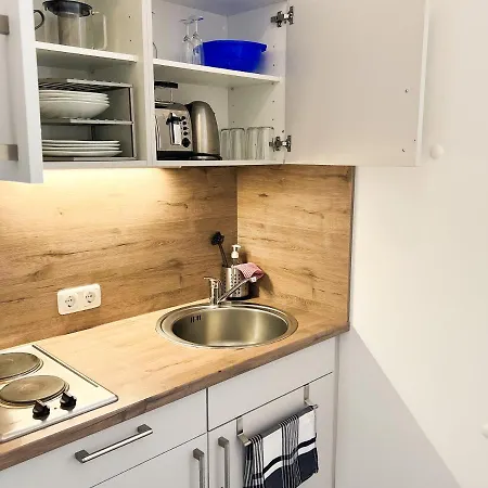 Qonroom - As Individual As Apartment *